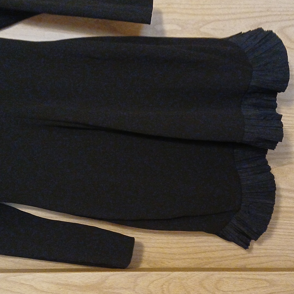 Dress - Picture 6 of 6